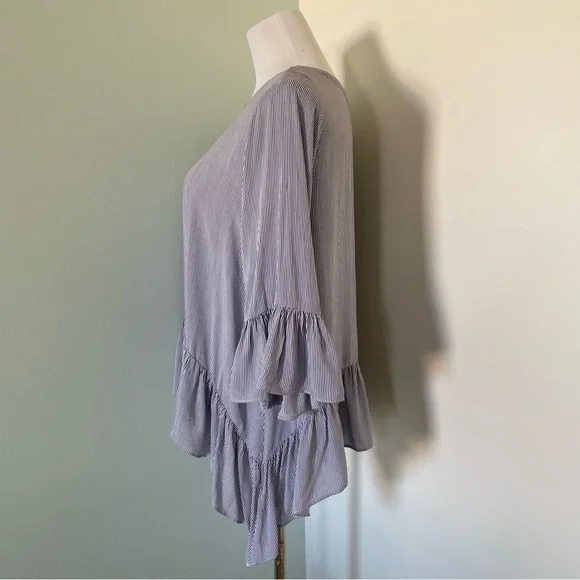 Simply Vera Wang Women’s Asymmetrical Blue Striped Blouse Size M - Picture 7 of 13